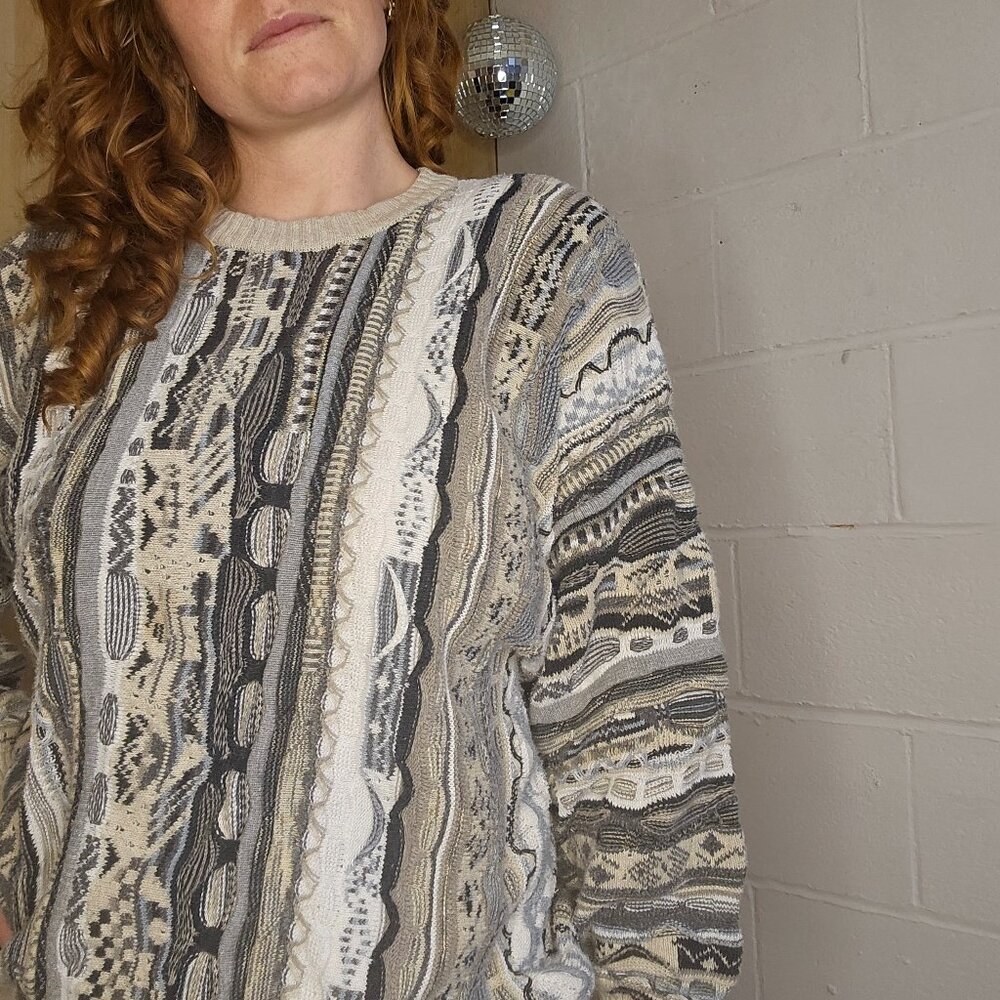 VNT Eclectic Funky Dadcore Blokecore  Blue & White Funky Knit Crewneck Sweater